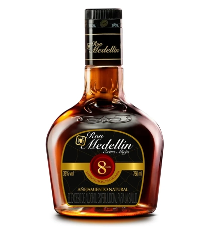Ron medellin 8 años